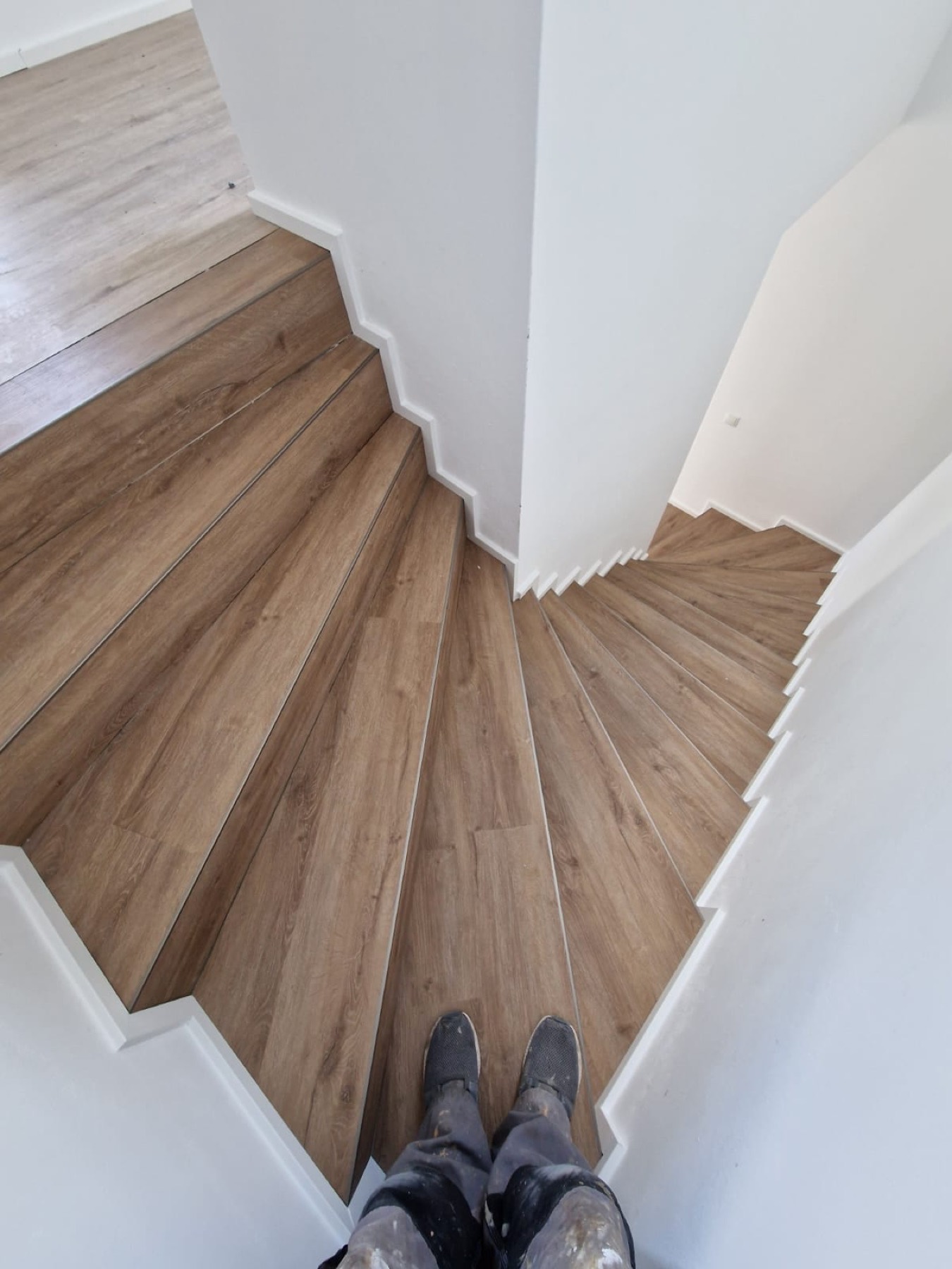 Vinylboden auf Treppe verlegt